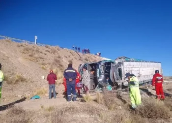 Arce se pronuncia ante el accidente en la ruta a Cochabamba