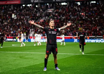 Leverkusen gana al Eintracht en debut del DT Hjulmand