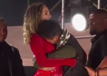 Belinda sufre acoso físico de parte de un fan
