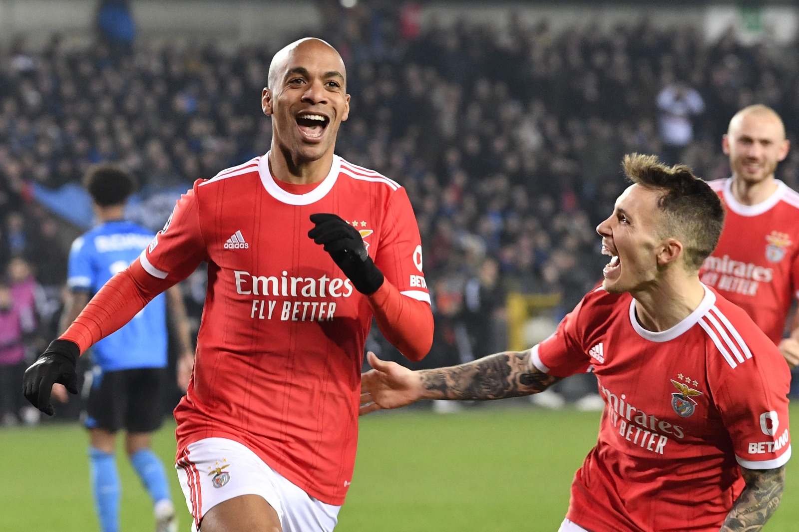 Benfica vence al Brujas y da gran paso hacia los cuartos de Champions