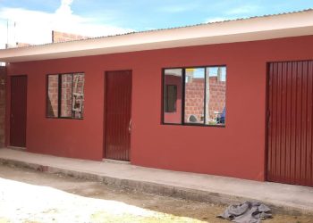 Tras un devastador incendio, Olga y sus hijos recuperan su hogar