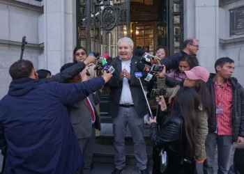 Piden anulación de contratos de litio para aprobar créditos