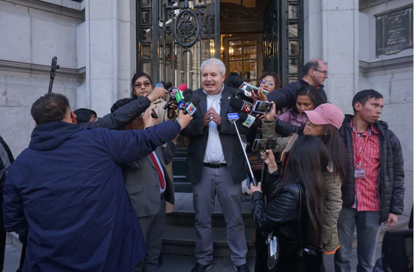 Piden anulación de contratos de litio para aprobar créditos