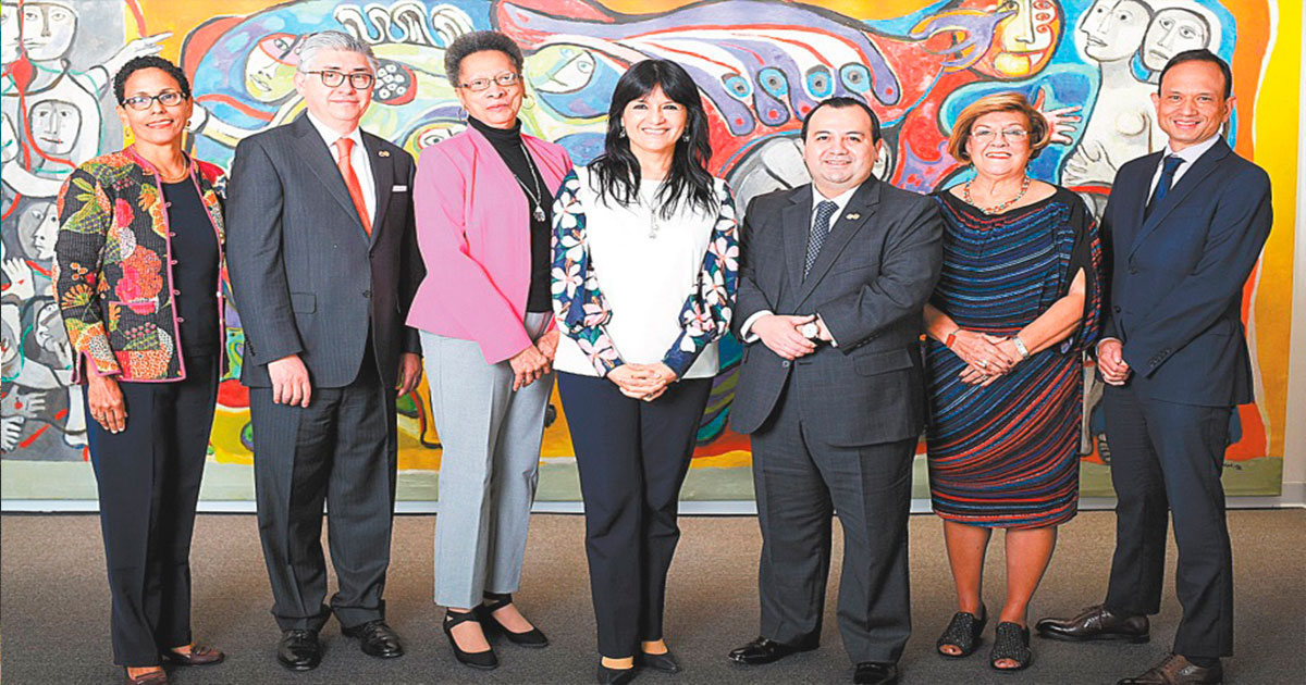 CIDH. Los comisionados: Roberta Clarke, Joel Hernández, Margarette May Macaulay, Julissa Mantilla, Edgar Ralón, Esmeralda Arosemena y Carlos Bernal.