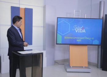 El ministro de Salud, Jeyson Auza, informa sobre el COVID-19 rn la semana epidemiológica 10. Foto: Ministerio de Salud