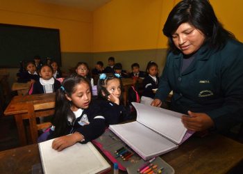 Maestros ponen trabas para aplicar la nueva currícula, Educación recuerda que esta fue consensuada y llama a reunión