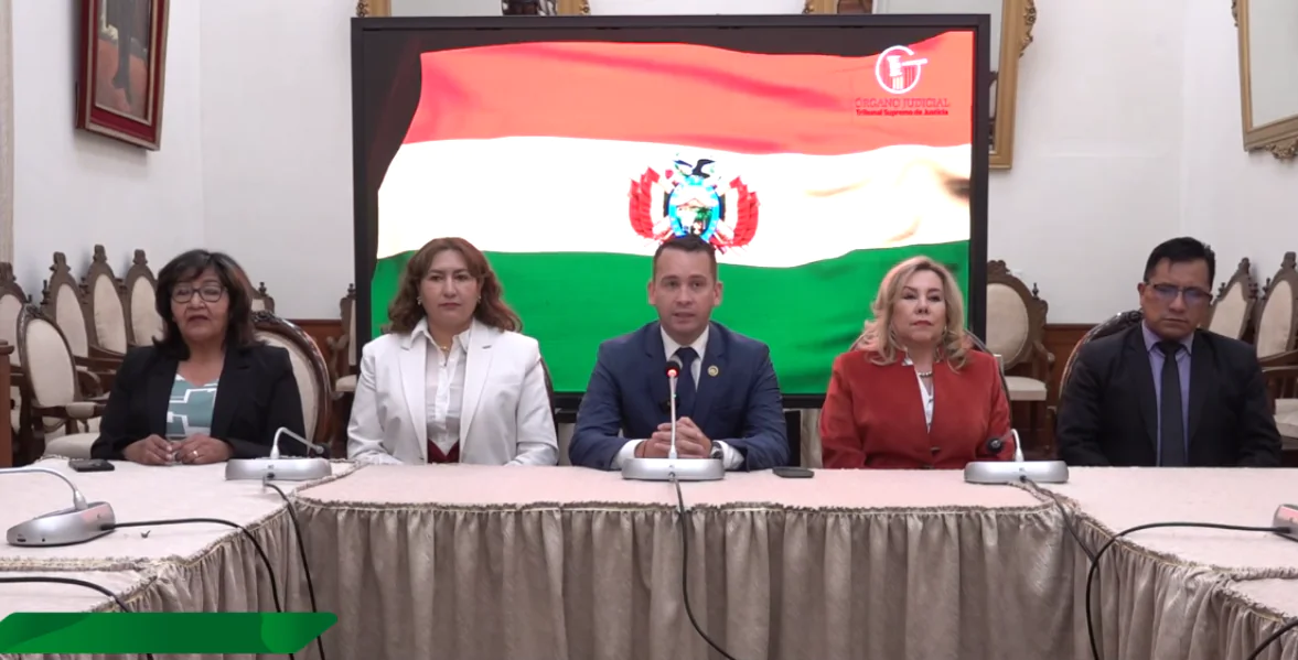 TSJ critica exclusión en presentación de monedas del Bicentenario
