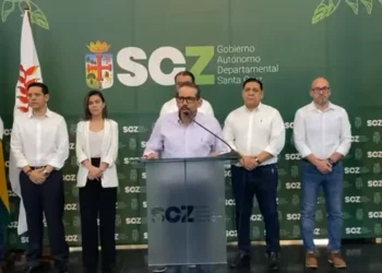 Camacho posesiona a su nuevo gabinete en la Gobernación de Santa Cruz