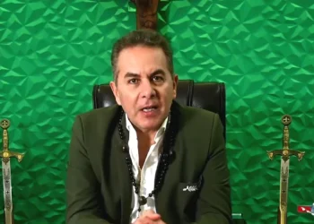 Tuto Quiroga recibe respaldo del gobernador de Beni para la segunda vuelta