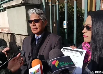 El evismo pide al TSE la inscripción de Evo Morales por Pan-Bol