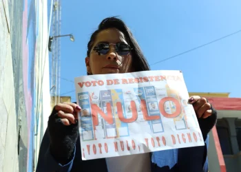 Campaña por el voto nulo toma fuerza entre sectores evistas