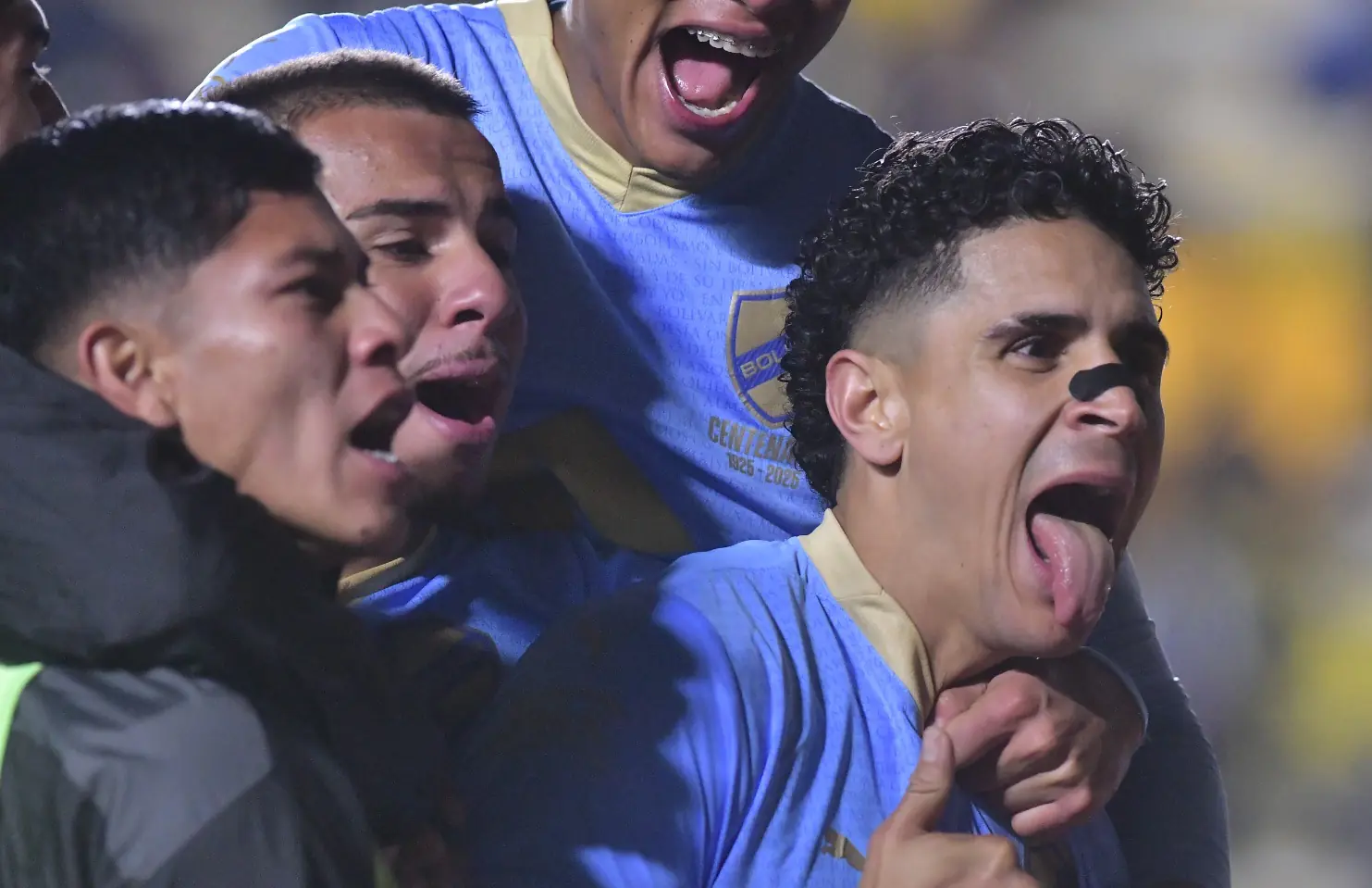 Bolívar manda en el Superclásico por la Copa Bolivia