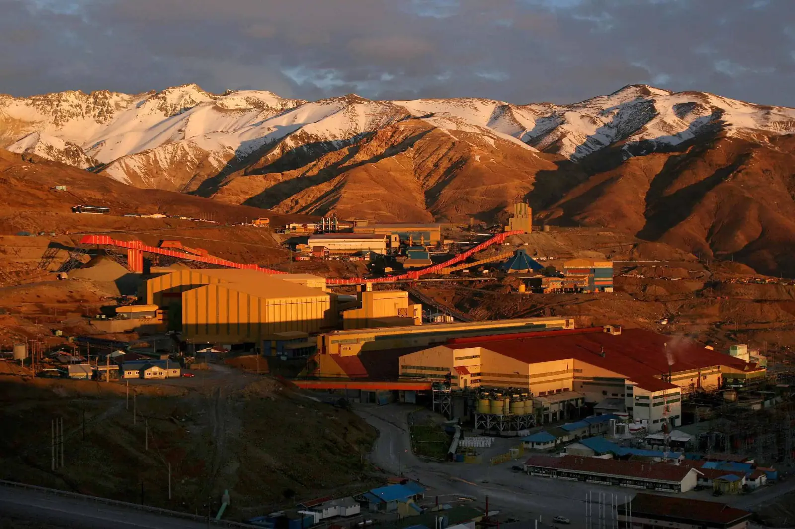 Codelco: tragedia minera agrava la crisis de la gigante chilena