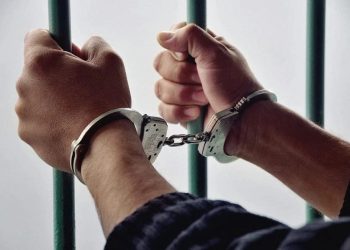 La Justicia decide enviar a la cárcel a uno de los policías acusados de robo