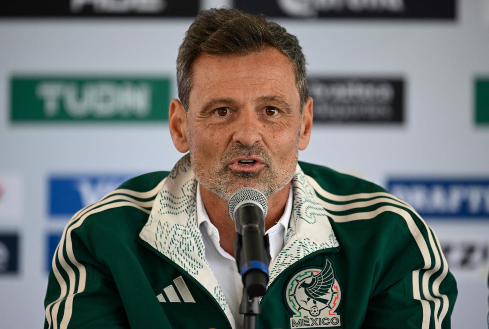 Diego Cocca da su primera convocatoria como DT de México