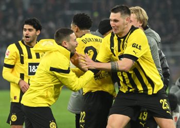 Borussia Dortmund gana 2-1 a RB Leipzig y es líder provisional