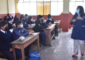 Sumergida en la pandemia, la educación vive una desafiante transformación