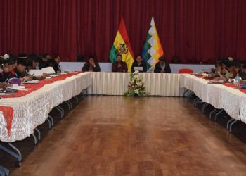 El diálogo entre Educación y subcomisión de la COB queda en cuarto intermedio
