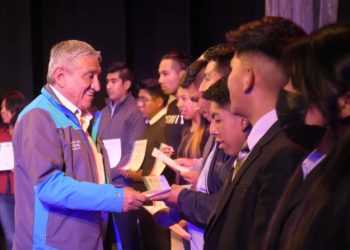 Sueño cumplido, 257 jóvenes se gradúan de la Escuela Técnica Municipal de La Paz