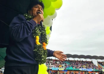 Evo Morales asistió a una concentración lluviosa en Eterazama. Foto: Evo Morales
