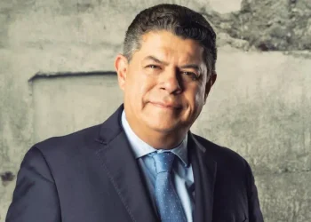 CNC propone formalizar la economía y reducir impuestos