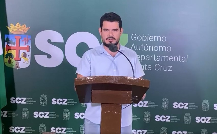 Oficialismo cruceño rechaza suplencia de Camacho y descalifica al vicegobernador Aguilera