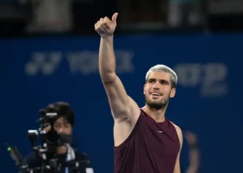 Alcaraz disputará su décima final del año en Tokio ante Fritz