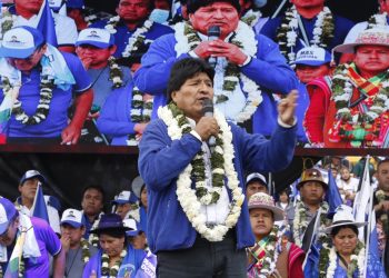 Evo denuncia intento de imputación contra el diputado Héctor Arce