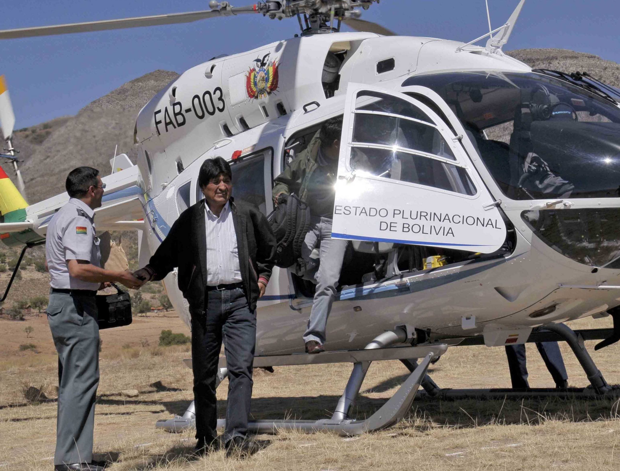 Evo se compromete a llegar a La Asunta en helicóptero, luego de no poder participar en un encuentro