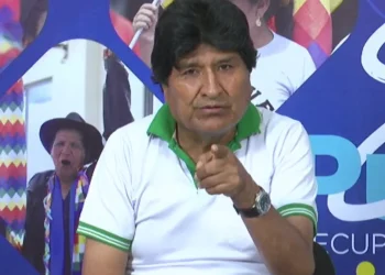 Evo acusa a García Linera, Mayorga y Arce de usar a Andrónico para dividir al Trópico
