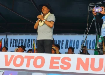 Evo defiende el voto nulo como una ‘rebelión democrática’
