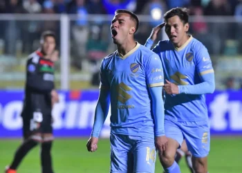 Bolívar golea 3-0 a Palestino por la Sudamericana