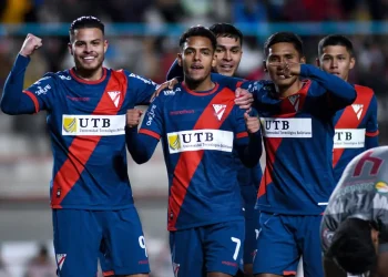 El puntero Always golea 5-0 a Independiente y manda en la tabla