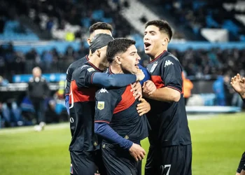 Racing cae en el Clausura argentino previo a la revancha con Peñarol