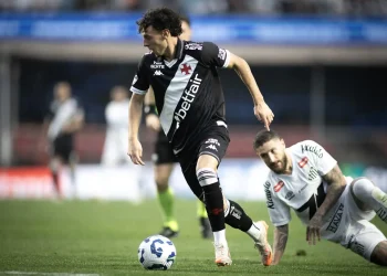 Santos despide al DT Cléber Xavier tras la peor derrota de su historia