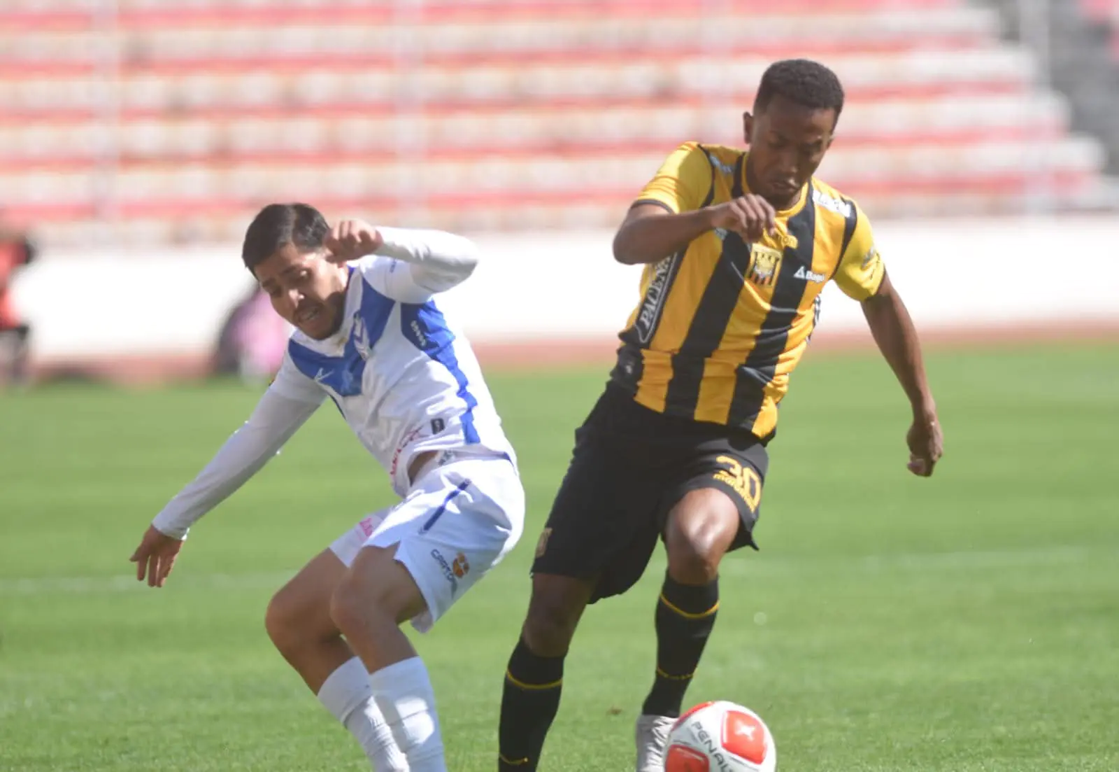 Sin público, The Strongest vs GV San José desde las 11.00