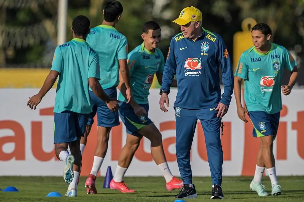 Brasil visita Bolivia con varios requerimientos y jugadores a probar