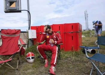 Ferrari busca redención y McLaren, acercarse al título