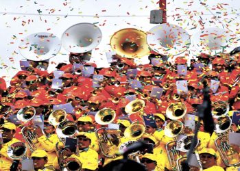 ORURO. Más de 5.000 músicos en el evento; hoy es el último convite.