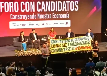 El cartel de los seguidores de Rodrigo Paz en el foro de Cadex.