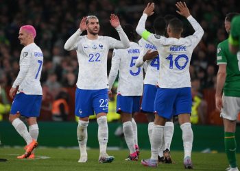 Francia resiste en Irlanda y confirma su buen paso hacia la Eurocopa-2024
