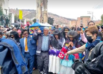 Con el desentierro del Pepino dan inicio al carnaval paceño. FotoEl presidente del Comité Cívico Potosinista (Comcipo) Juan Carlos Manuel falleció en la clandestinidad por causas desconocidas. Foto: GAMLP