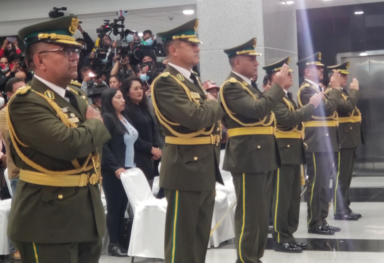 El Presidente posesiona a Álvaro Álvarez Griffiths como comandante de la Policía