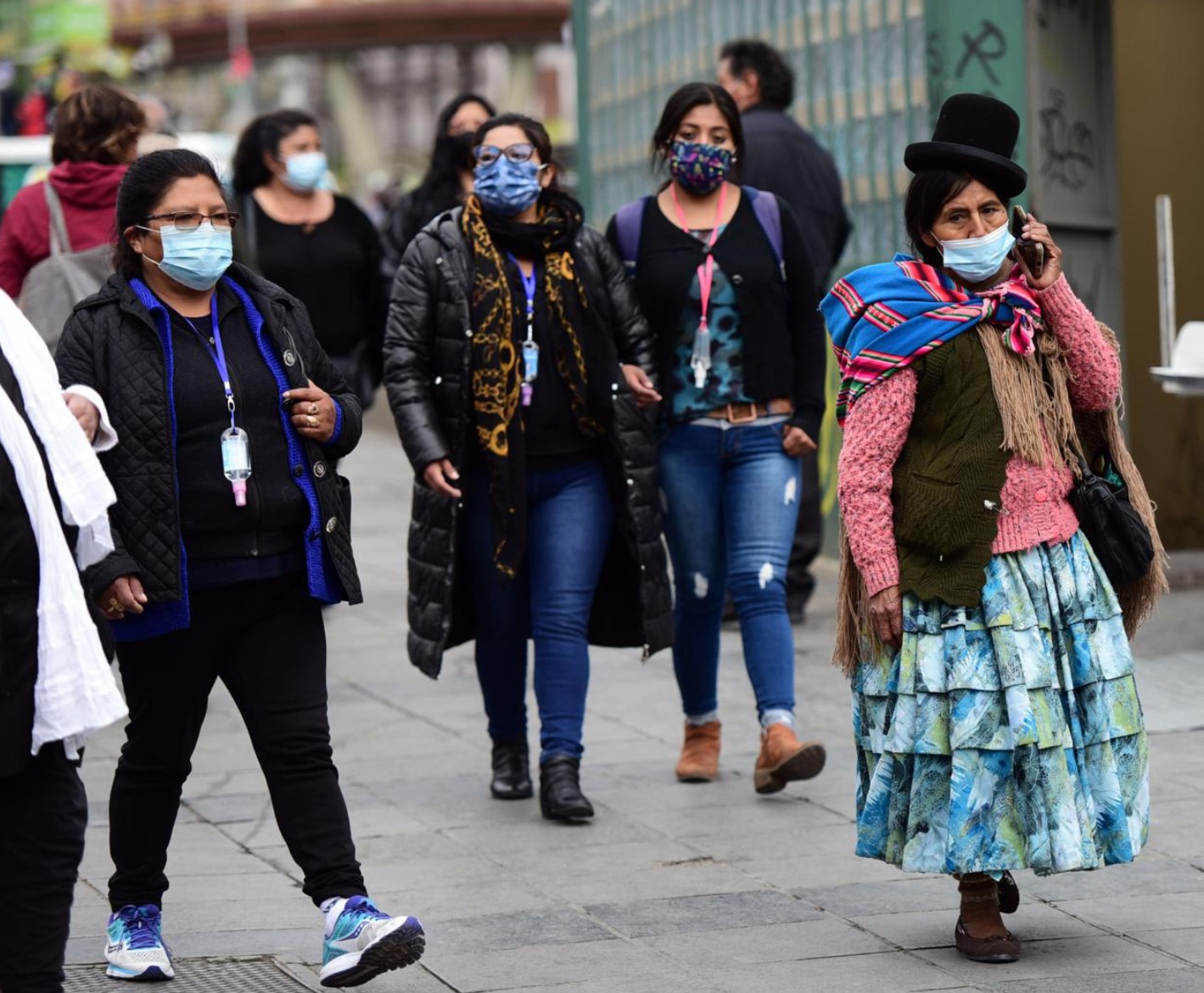 Los casos de COVID-19 suben en 47% en La Paz
