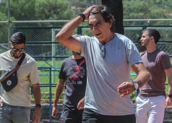 Gustavo Costas quiere jugadores con dinámica e intensidad