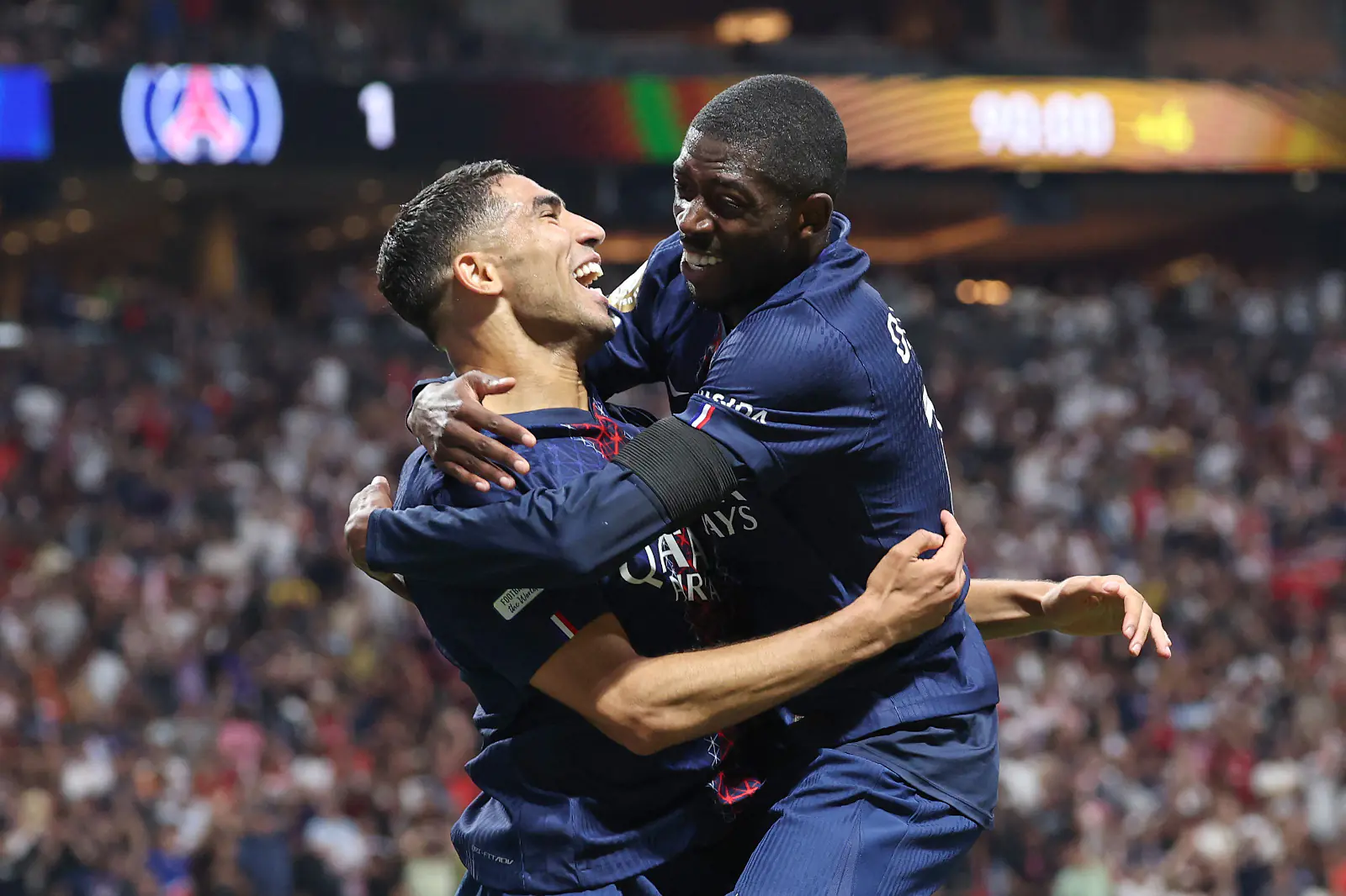El campeón de Europa no para: PSG vence al Bayern y avanza a semis