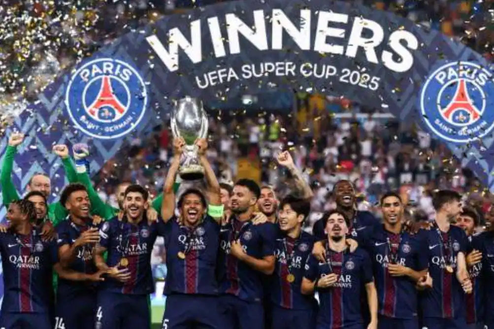 PSG gana su primera UEFA Super Cup al vencer al Tottenham por penales