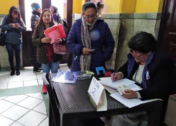 La vacunación contra el COVID-19 no será requisito para las inscripciones este año