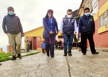 El 73% de los colegios inspeccionados por la Defensoría tenían deficiencias