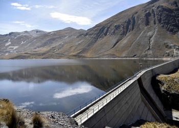 Epsas garantiza agua para La Paz este 2023 con un caudal del 74% de sus represas
